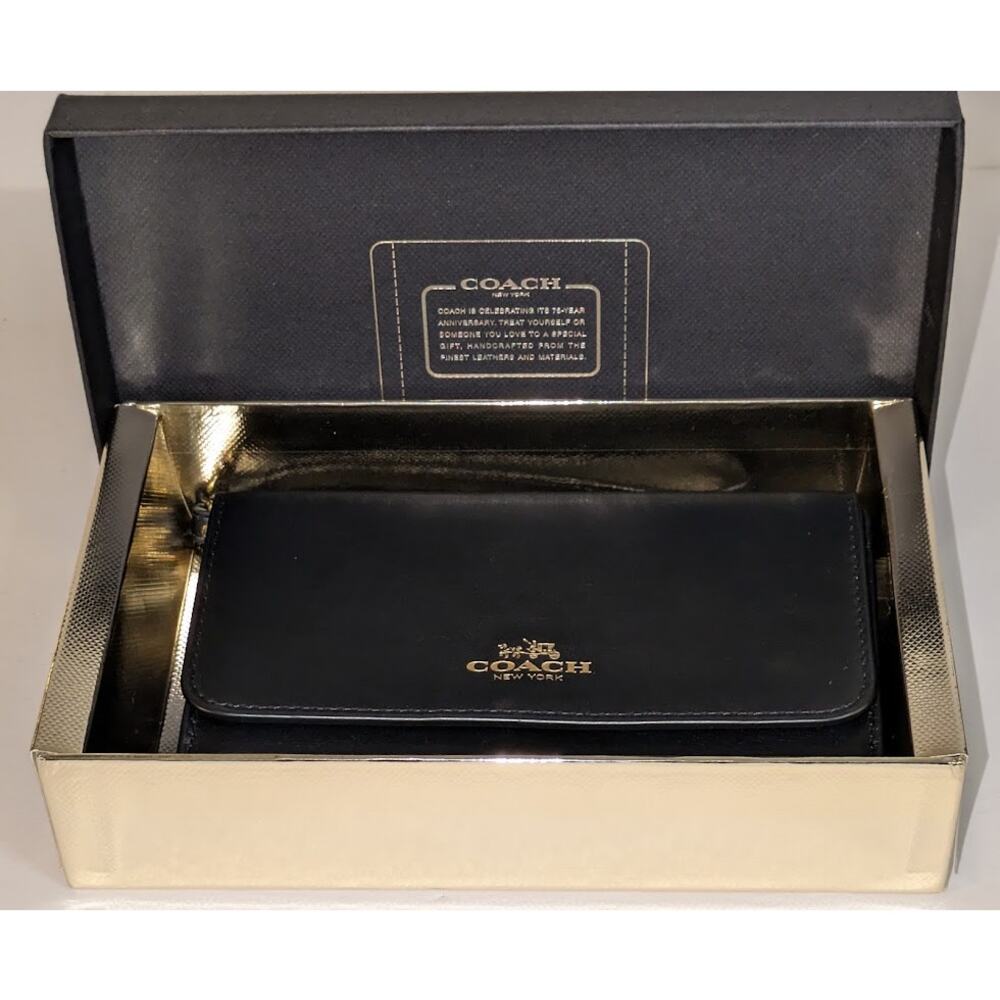 Coach New York ~ 2016 ~ 75th Anniversary Elegantly Smooth Black Leather Wristlet